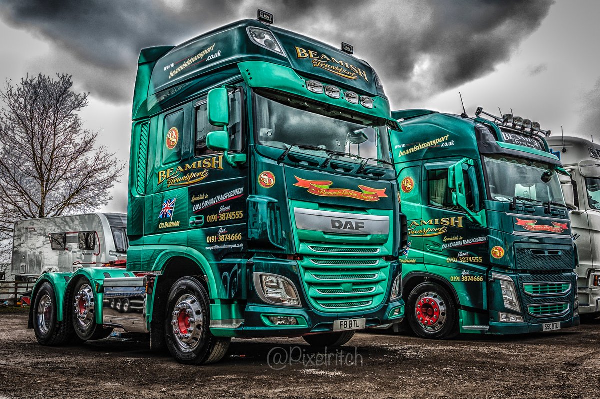 Some real cool looking transporter here <a href="/BeamishTransLtd/">Beamish Transport</a> love this livery #cartransport #caravantransport #prideinyourride #northeasttransport <a href="/DAFTrucksUK/">DAF Trucks UK 🇬🇧</a> #Daf
