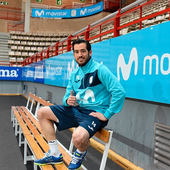 izcuefutsal's tweet photo. Seré pesado, pero puede merecer la pena. Empiezo la campaña:
#PalmaQuiereARato https://t.co/SfFdIZ4Boz