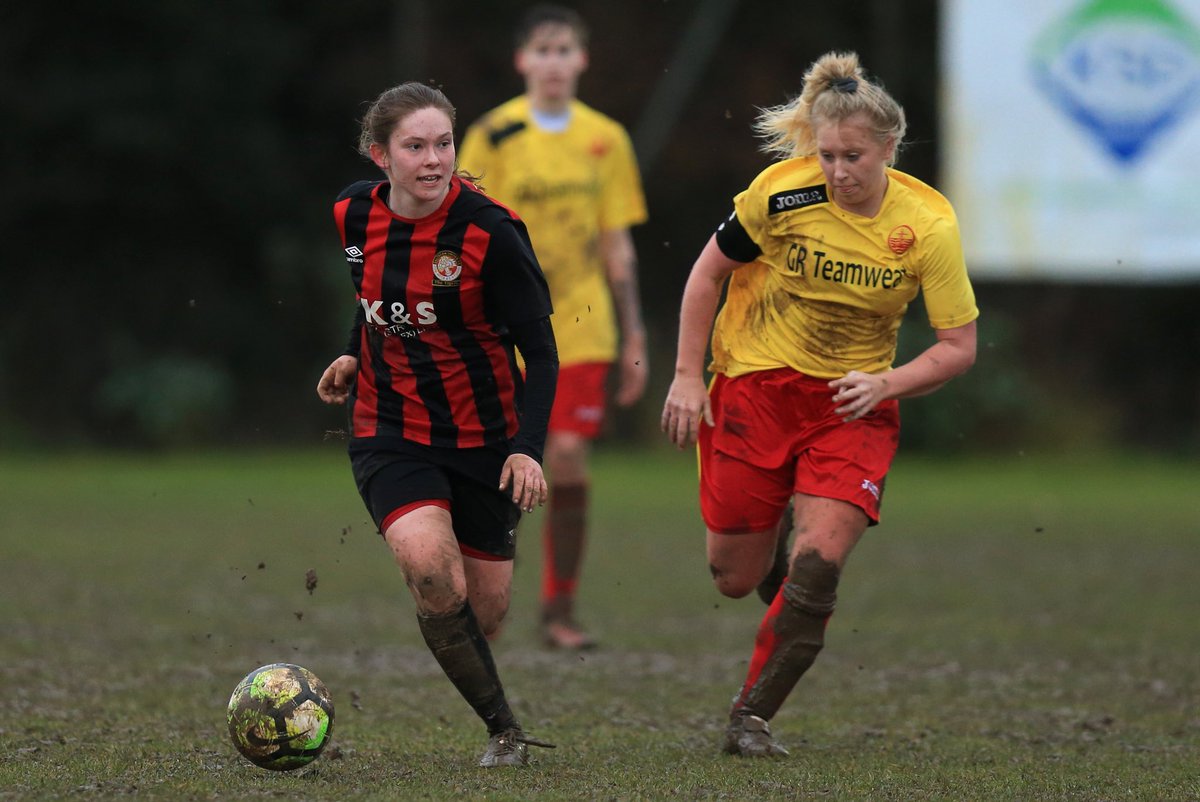 SaltdeanWomenFC's tweet photo. It’s the one everyone is talking about! Saltdean face table toppers @NewhavenFC in the league this Sunday which is a rehearsal to the cup final which takes place 5 days later! 2pm KO, Saltdean FC, 1st v 2nd and the two best teams in the league! 🐯⚽️⚫️🔴 https://t.co/hQ2JDhUDGf