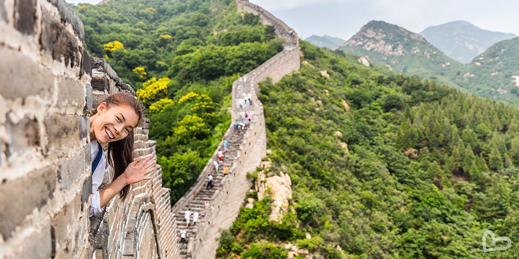LoveUrVacay's tweet photo. We’ve got the inside scoop on the most wanted travel experiences for millennials. How do they compare to your bucket-list? #loveurvacay #travelmore #bucketlist #2018bucketlist #travelexperiences #millenials #livetotravel
https://t.co/8bZ5vRj8Kr https://t.co/piVXJTlpSz