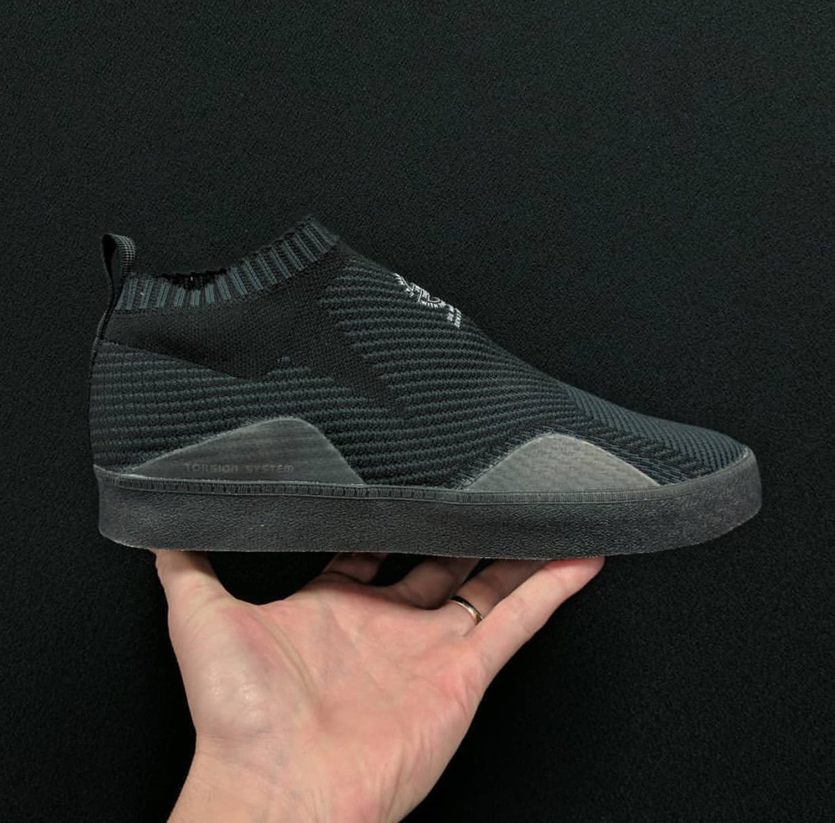 wex1200's tweet photo. @adidasskateboarding #3ST002 🔥🔥🔥 #3STworkshop /// https://t.co/hid9lH3e3T
