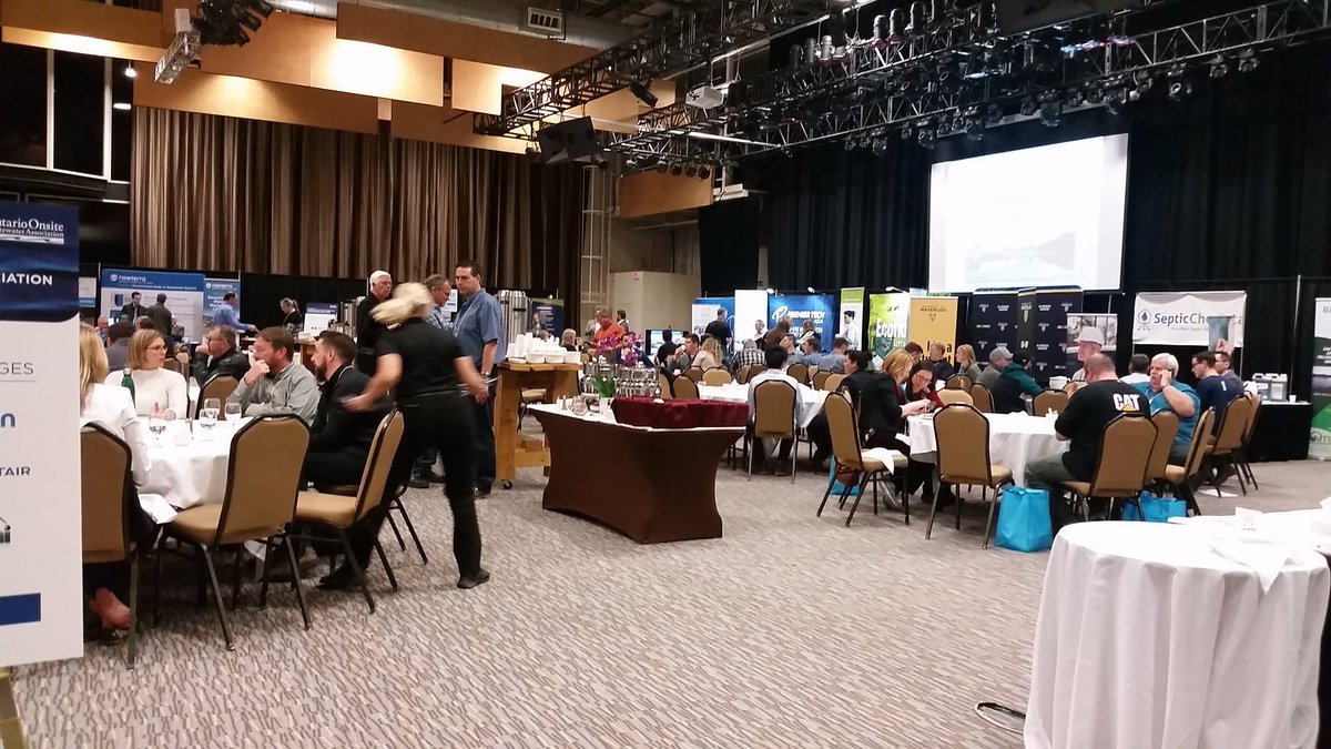 MegRonson's tweet photo. Excited to be attending #oowa2018! @sxnm Our Succession Planning panel session was a lot of fun! https://t.co/rJbHuadLms