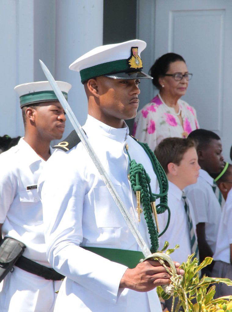 bisbahamas's tweet image. School children joined Governor General Her Excellency Dame Marguerite Pindling for the Changing of the Guard at Government House on Friday.  (BIS Photos/Derek Smith)

#OfficialSource #Students #BahamasDefenceForce #GovernorGeneral