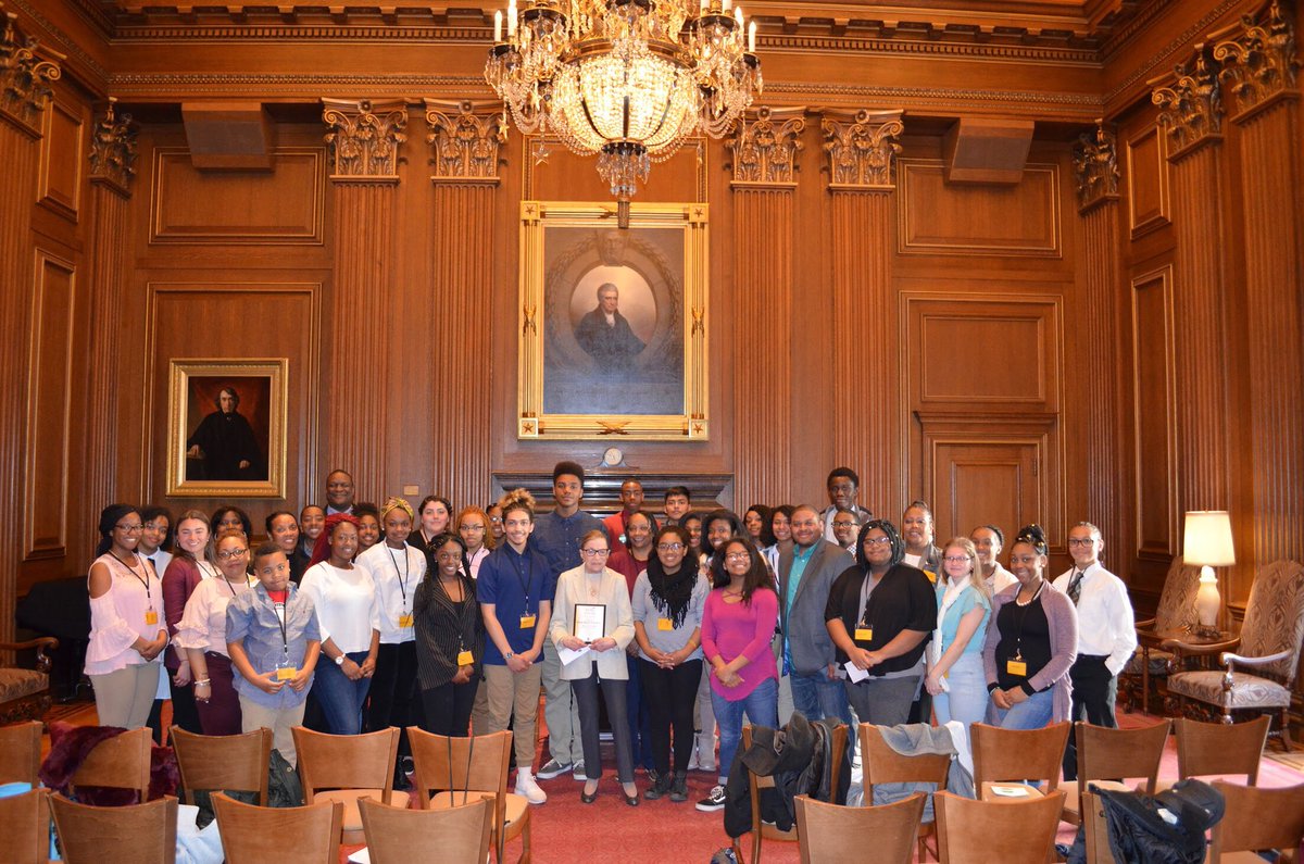CPSMACScholars's tweet photo. What an awesome experience meeting Supreme Court Justice Ruth Bader Ginsburg. Each of us is getting a framed copy as a keepsake#AEO https://t.co/nejdv0OH7q