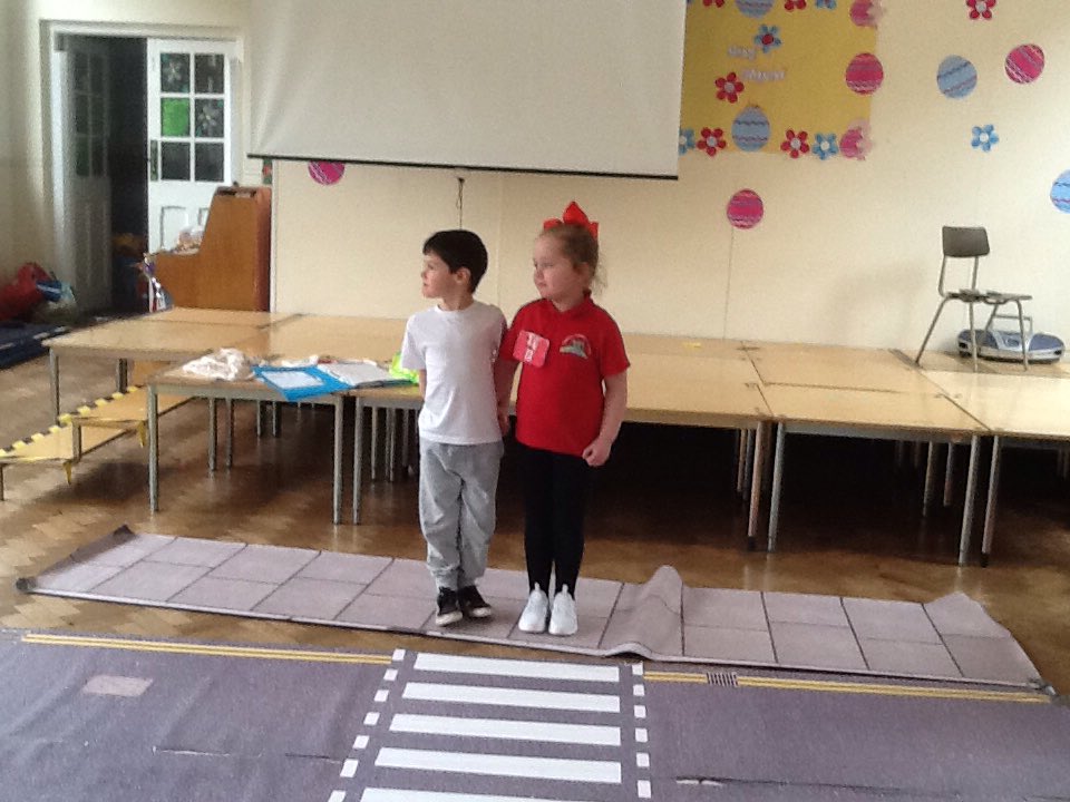 BubsyTownhill's tweet photo. Y1 having their introduction to Kerbcraft with Nicola. They learnt Rocky's song and some important rules about crossing the road! #thcpse https://t.co/rOPBJt3wDM