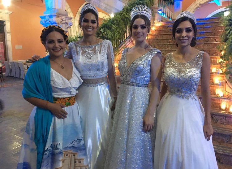 hidrocalida_ags's tweet photo. Y así iniciamos con la @FNSM_Oficial en sus 190 años♥️ con las bellísimas representantes de nuestro hermoso @Aguascalientes #hidrocalidas #FNSM2018 #tuamorcitodelaferia #untequilitaderecho #atusaludcorazon https://t.co/JBbFNXArJ1