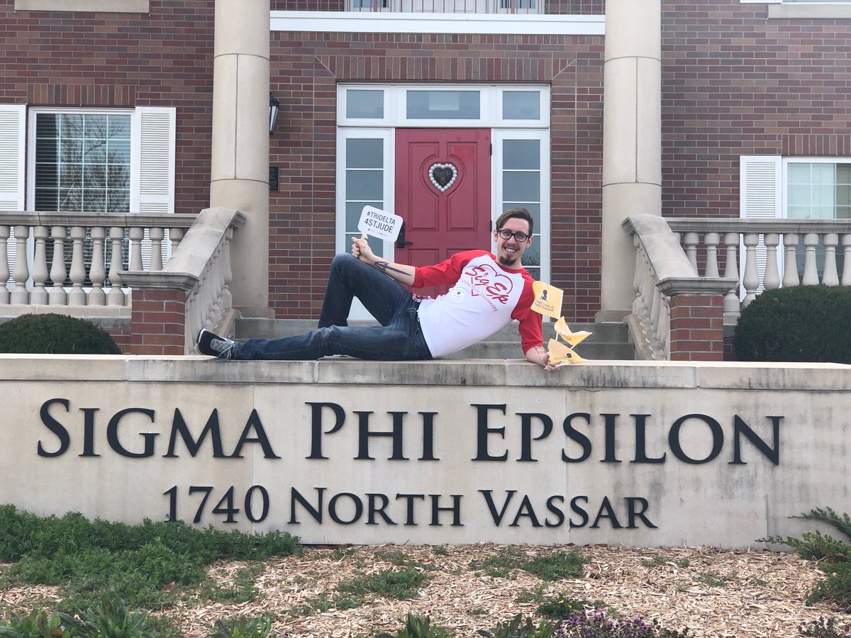 For our first annual Dude For St. Jude, we have Alec Williams from <a href="/SigEpWichitaSt/">SigEp Wichita State</a>!😄

Like and RT to help your contestant be a balanced man by working diligently towards ending both childhood and early adulthood cancer! Competition ends Friday, April 20th at 11:59PM!