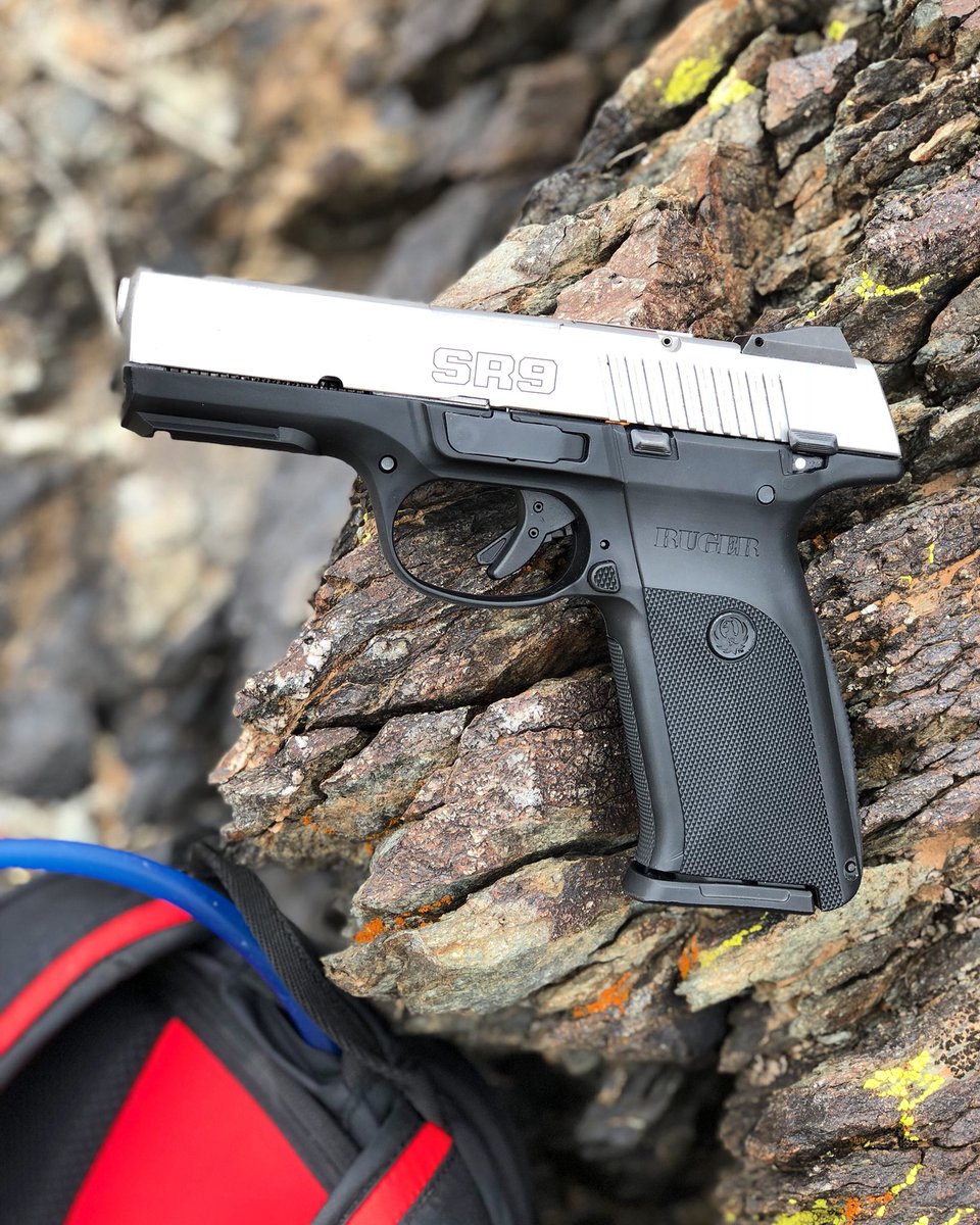 c2lauren's tweet photo. Went for a solo #hike today but I wasn’t alone. #2a #opencarry #ruger #preparednotscared #girlswithguns https://t.co/69TTAacHqO