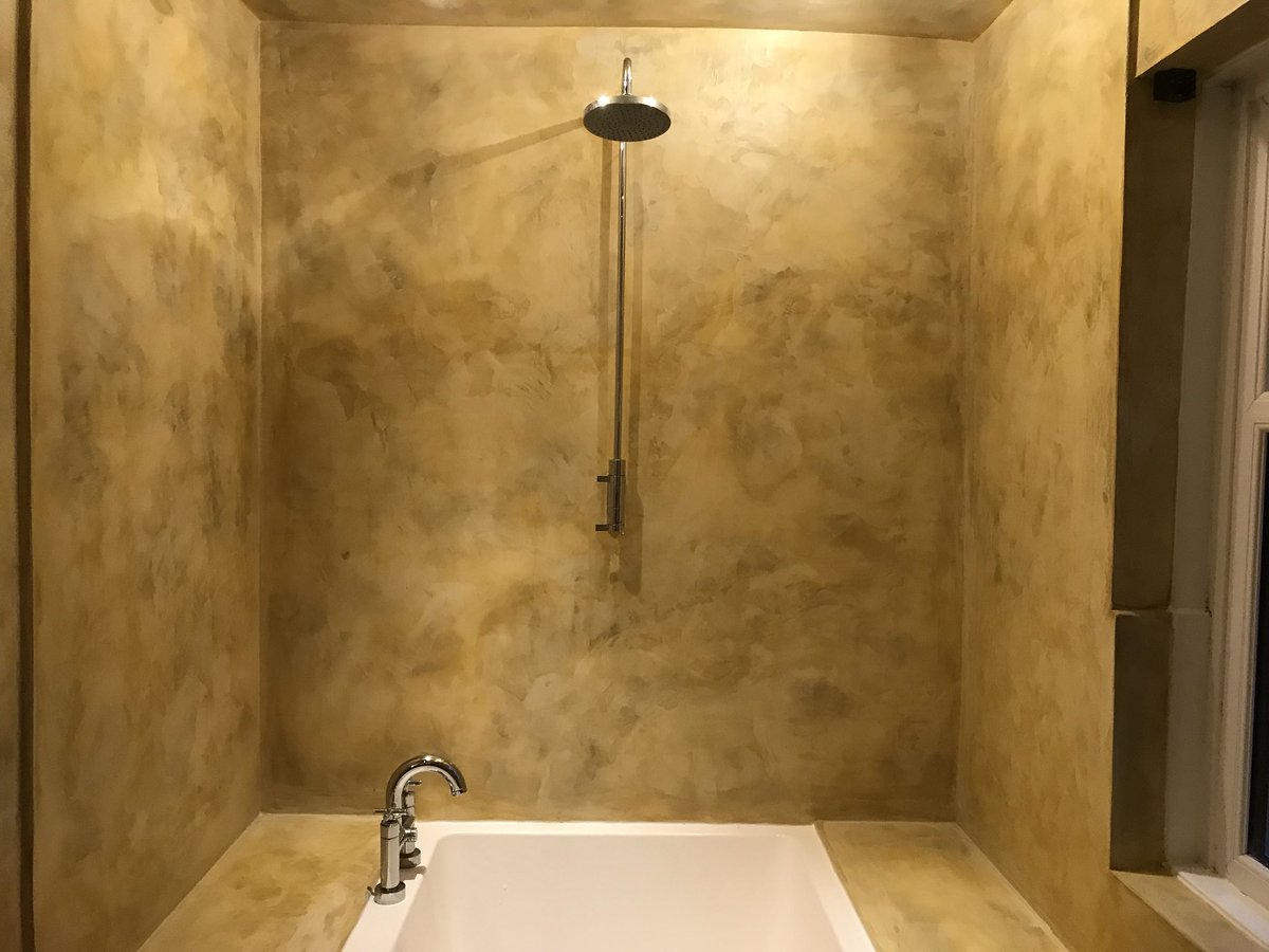 #interiordesign #surfacedesign #luxury #bespoke #marbleplaster #venetianplaster #polishedplaster #handcrafted #northwest #bathroom #wetroom