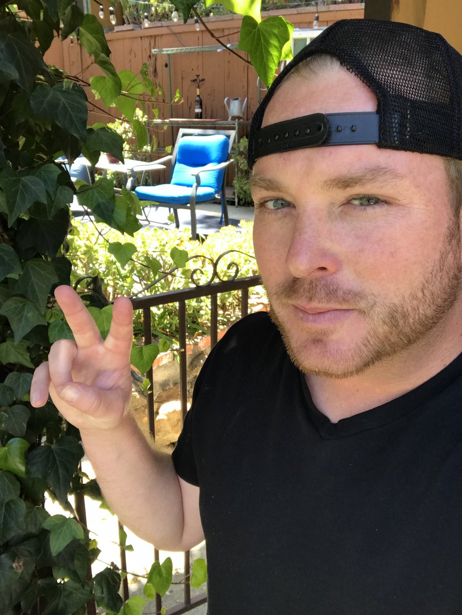 RichOToole's tweet photo. Hey guys! I'll be @TwitterLA Wednesday for a Q&amp;A for my fans. Tweet in your questions using #AskRich &amp; will respond via video! https://t.co/TBOPMdvjK4