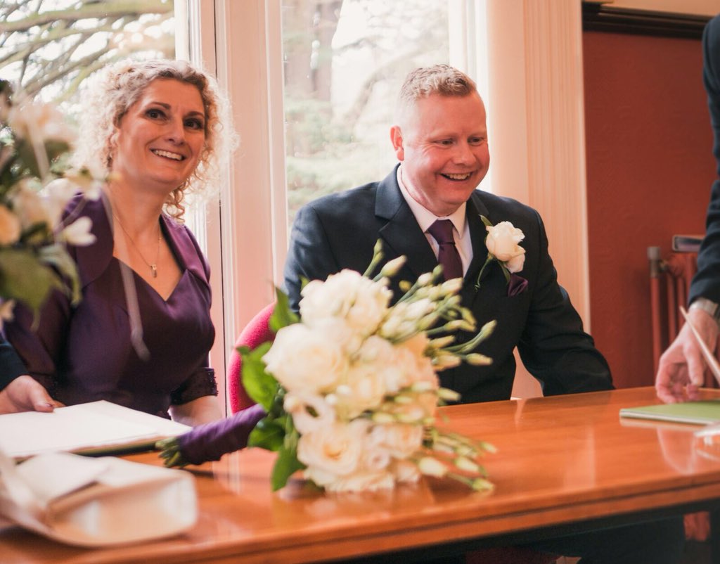 Pureflowers_'s tweet photo. This lovely couple tied the knot recently , and we were honoured to be able to provide their wedding flowers. #wedding #florist #bridalflowers #stourport #Worcestershirehour https://t.co/sSVlwHzelH