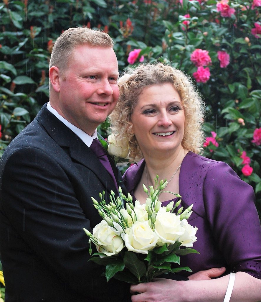 Pureflowers_'s tweet photo. This lovely couple tied the knot recently , and we were honoured to be able to provide their wedding flowers. #wedding #florist #bridalflowers #stourport #Worcestershirehour https://t.co/sSVlwHzelH