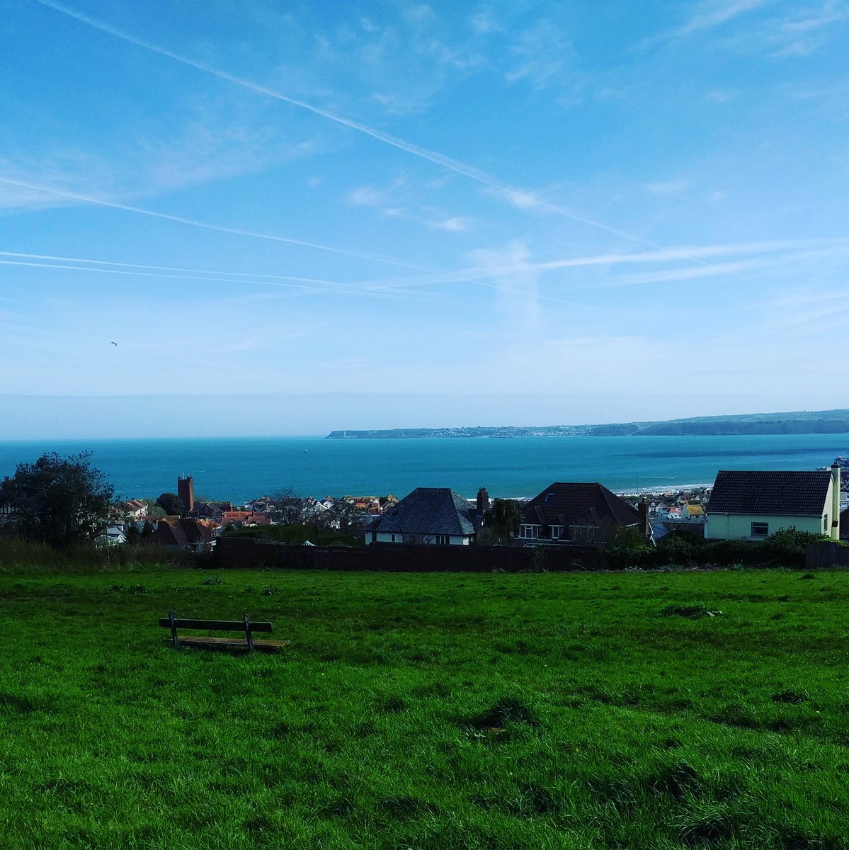 TradeUnionFairy's tweet photo. A beautiful Day in the bay today โ๏ธโ๏ธโ๏ธ #paignton #torbay #sunshine #blueskies #seaview #seabreeze #preston #occombe https://t.co/nuCkgONhL9