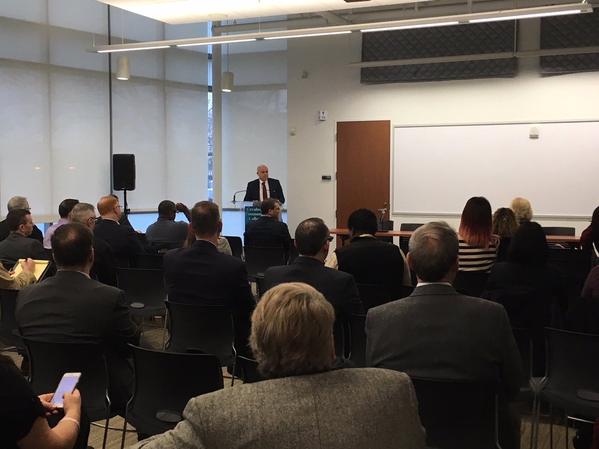 ohpandata's tweet photo. Thanks to all who attended our State of the Union: #cybersecurity #cloud & #AI event this morning, kicking off @OHTecOnline #techweekneo. Amazing keynote by US Attorney Justin Herdman and a stellar panel discussion. Thanks to @BlueBridgeLLC for co-hosting with us! #happytechweek https://t.co/H5KvINRv2D