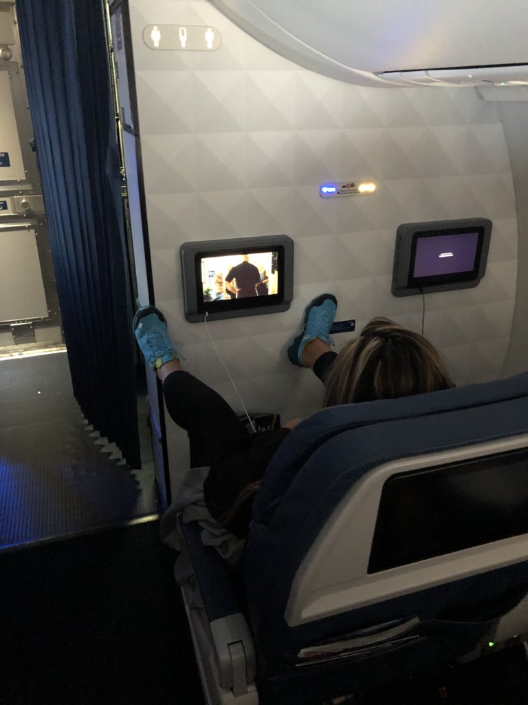 RoswellVoter's tweet photo. @PassengerShame When did they install stirrups? Delivery or annual checkup? #DeltaDelivers https://t.co/SKSy7hPAqv
