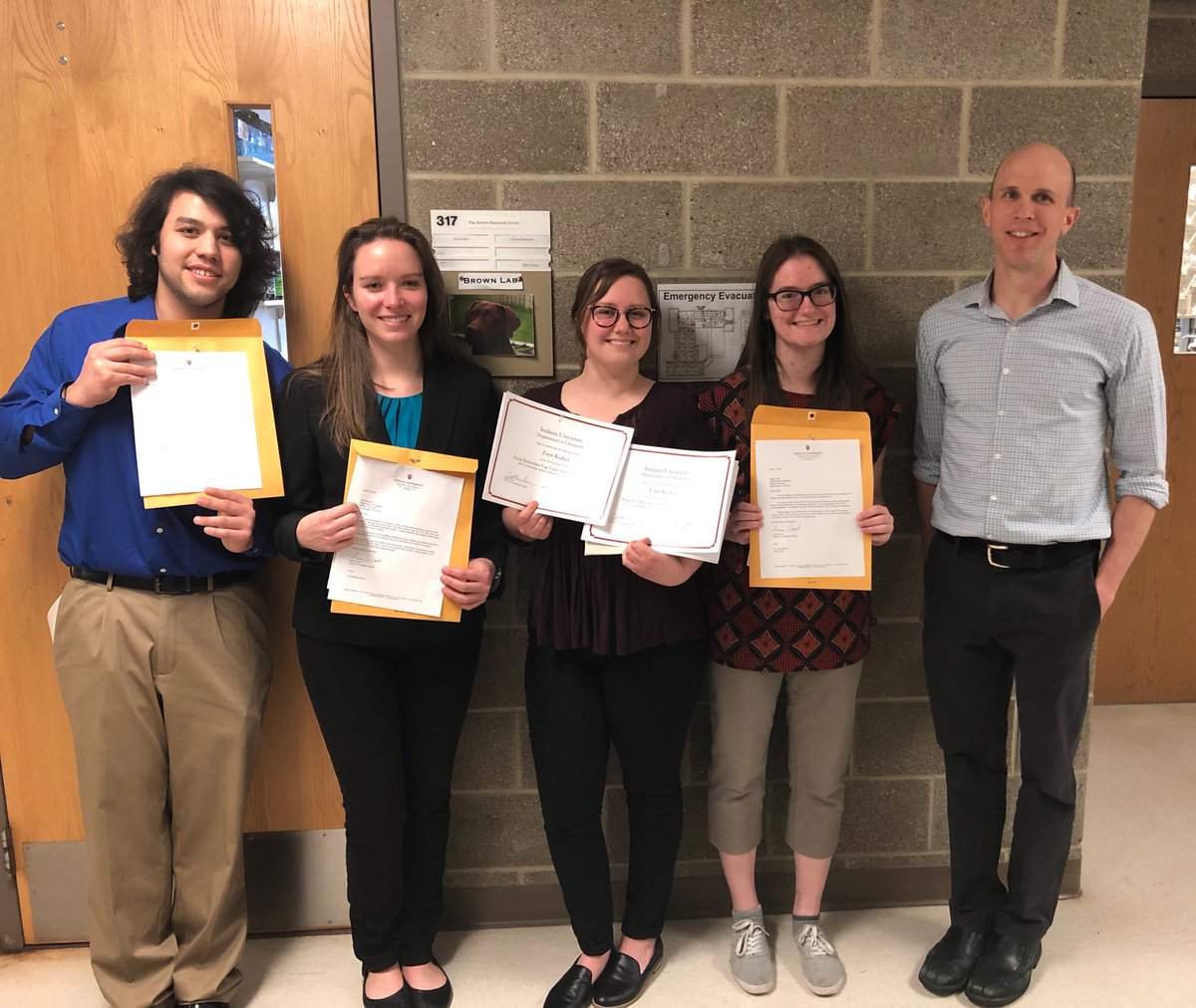 KBrownLab's tweet photo. Congrats to these Brown group members who won awards this weekend! We’re so proud! #teamcopper #teamsquare #teamnickel #teamundergrad https://t.co/0e7lWdEQBF