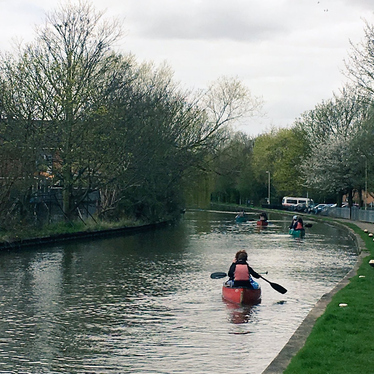 MrPMcNeill's tweet photo. Duke of Edinburgh Gold 🥇Practice Day 2 🛶 #sun #getinaboat #Gold @Blue_Wollaton @BASixthForm @BluecoatAspley @The_Outdoors_Co @DofE @davidashurst2 @L_O_P_C https://t.co/LkqhncBbNK
