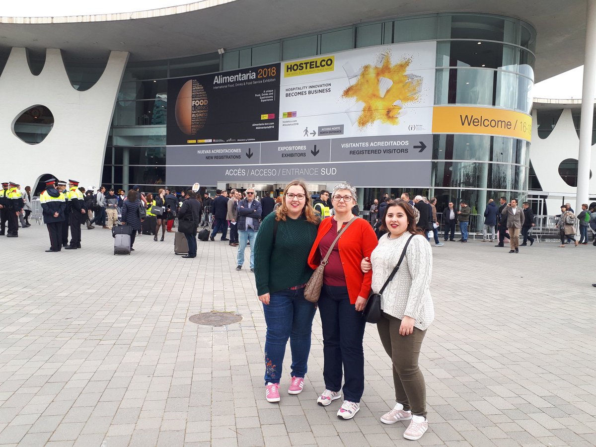 anradave's tweet photo. @CarnesViverSL  en @AlimentariaBCN !! No nos lo podíamos perder! Siempre a tope!! 💪💪 https://t.co/TccmtJ3WVG
