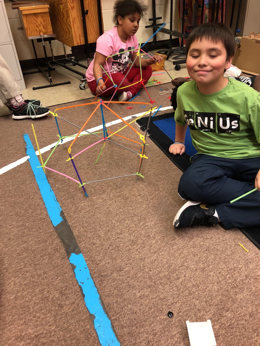 MrsKosmicki's tweet photo. A house that stands by itself and has a triangular roof. @GIPSFoundation @JeffersonGIPS #whyigive #gipsmakerspace #strawbees https://t.co/ghxV6O1jUi