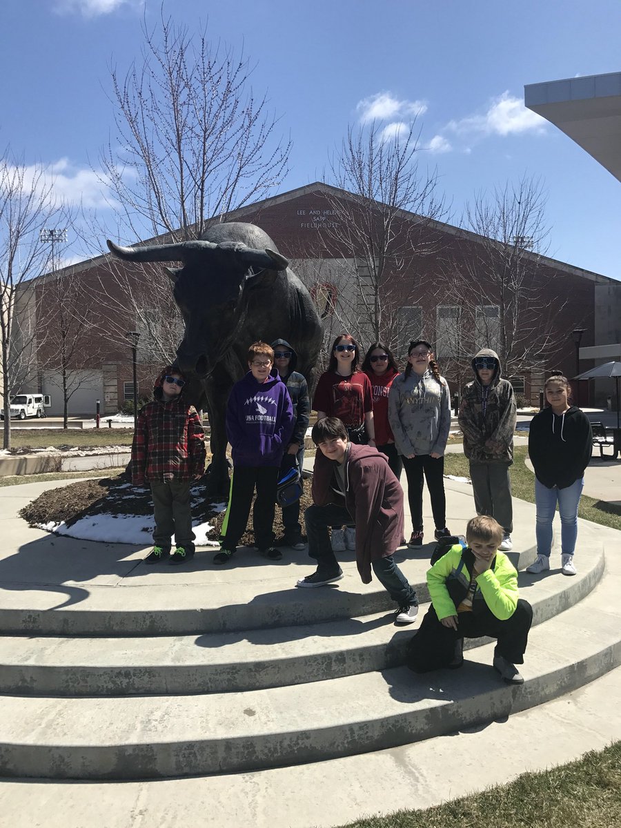 Never too young to think of your future. <a href="/maryreding1/">Mary Reding</a> 6th grade class <a href="/CougarsCE/">Central Elementary</a> is touring UNO. #bpsne