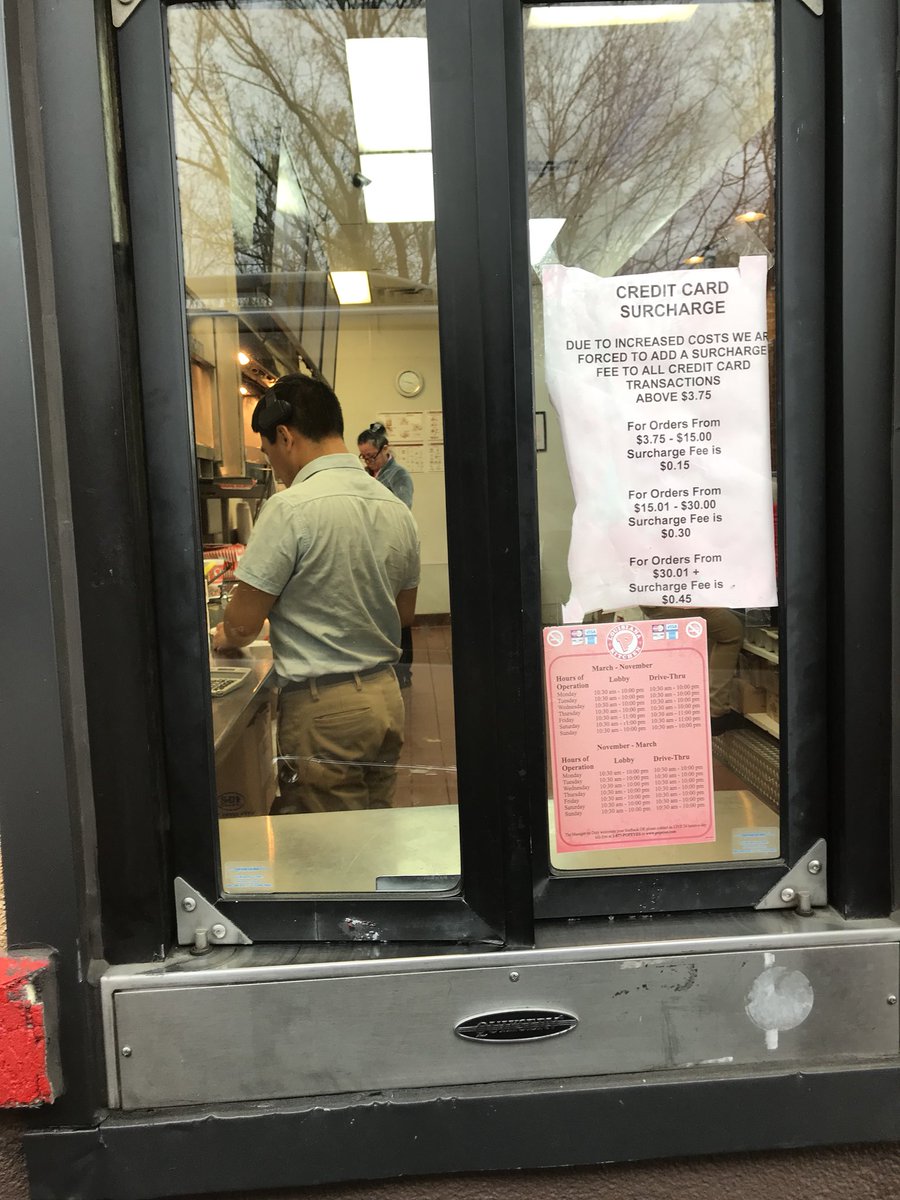pearsonjen11's tweet photo. @PopeyesChicken —- why are your restaurants charging customers fees for using credit cards? https://t.co/CSn4MJGRvK