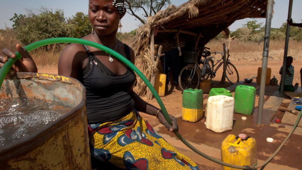 RFIAfrique's tweet photo. L'invité Afrique soir - Crise alimentaire au Burkina: «Il faut renforcer les moyens de production» https://t.co/jwvtKe9BRw https://t.co/lkucC5wxwX