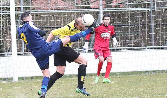 EdeStad's tweet photo. Drie nieuwe spelers Lunteren LUNTEREN Voetbalvereniging Lunteren heeft drie nieuwe spelers vastgelegd voor het komende seizoen.  . Vanuit Wekerom keert Mees Stöfsel (24) terug na... https://t.co/15NgAOIFxM https://t.co/l9fDXcYRHP