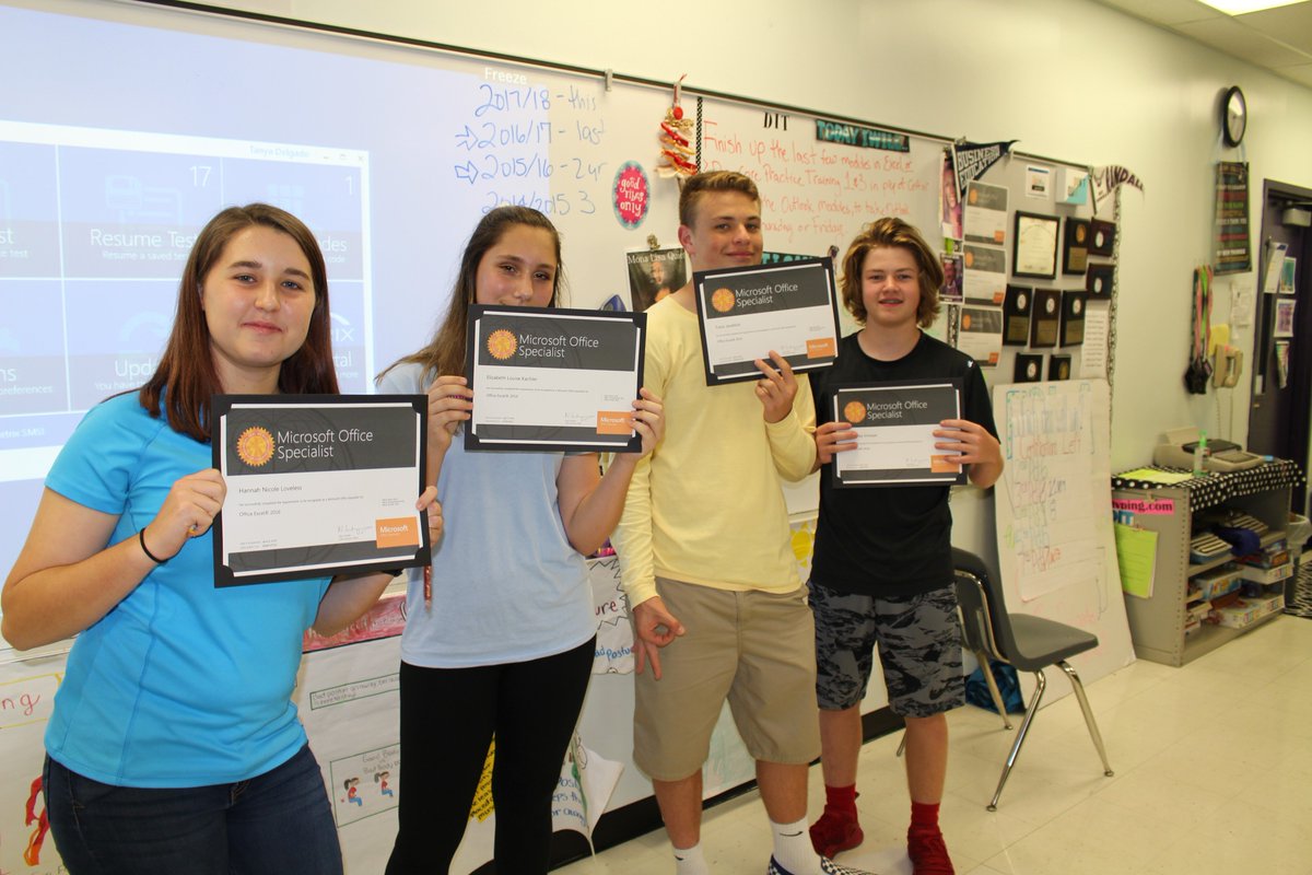 RMSMsDelgado's tweet photo. Freshly Certified from 7th pd!π Microsoft Office 2016 @Outlook π₯οΈ and Microsoft Office Excel πCongratulations! @HCPSRandallMS @MawhinneyClaire @HCPSCTAE @Office @hcpsMS @Certiport #MOSpecialist #GetCertified #IndustryCertification #RandallMS https://t.co/SeXe8IhPUy