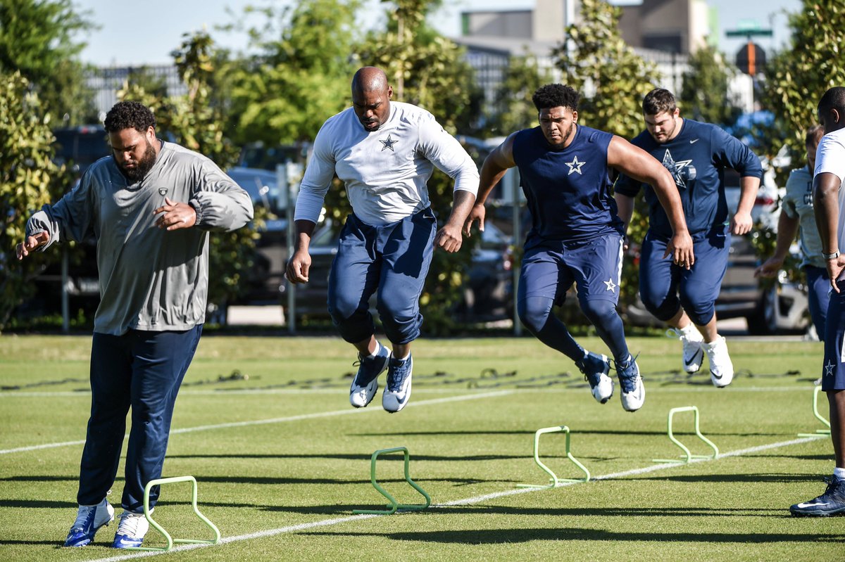 dallascowboys's tweet photo. The 'boys are back! #DallasCowboys https://t.co/6xtrSfVoP0
