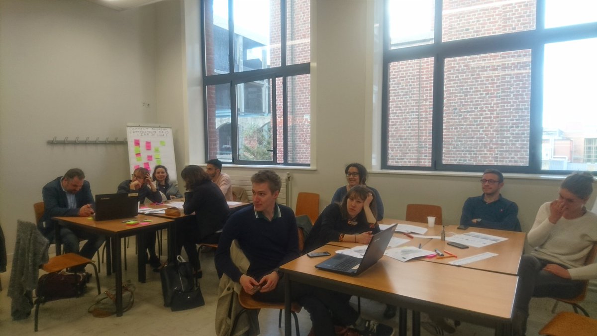 Labo_iP's tweet photo. Mise en bouche #innovation pour les élèves de l'#ira de Lille
#créativité #fonctionpublique  @benduee @Cindy_KUS https://t.co/TXgR7p1xij