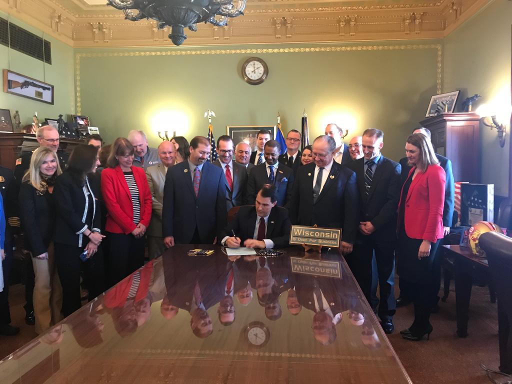 AHAWisconsin's tweet photo. Thank you @GovWalker, @Jerry4Senate & Rep. Treig Pronschinske for your support. Thanks to @RepSpiros for being a CPR advocate and thank you to our volunteers and stakeholders who helped make this possible. #CPRWisconsin https://t.co/suCS3xcmBj