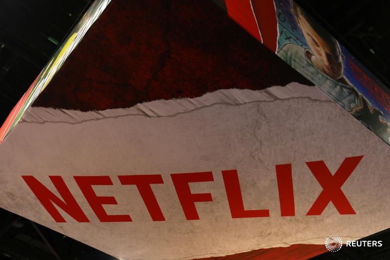 ReutersBiz's tweet photo. Netflix subscriber growth beats on strong original content $NFLX https://t.co/OE3legyWEp https://t.co/Qa7qTW4CxR