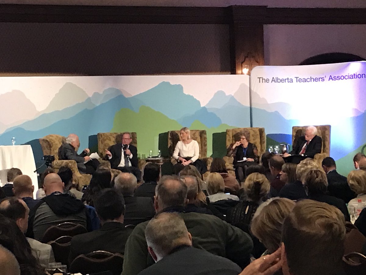 Minister of Education <a href="/davideggenAB/">David Eggen</a> sharing about the curriculum during the Ministerial Panel on Curriculum at the #uLead18 Conference.  Iceland and New Zeland are here too! #abed