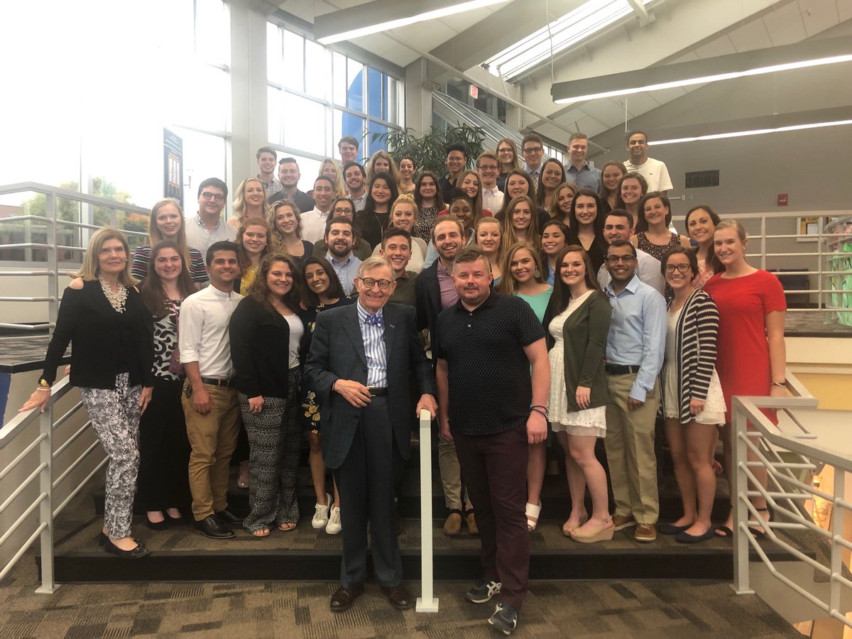 gordongee's tweet photo. Fascinating discussion with the Global Medical Brigade. Fifty seven committed students. https://t.co/n88mtO4IQ9