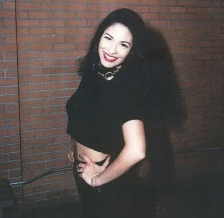s3lenavive's tweet photo. happy birthday to this beautiful angel, She would have been 47 today 🎈👸❤🌹 https://t.co/4vM98ttPiT