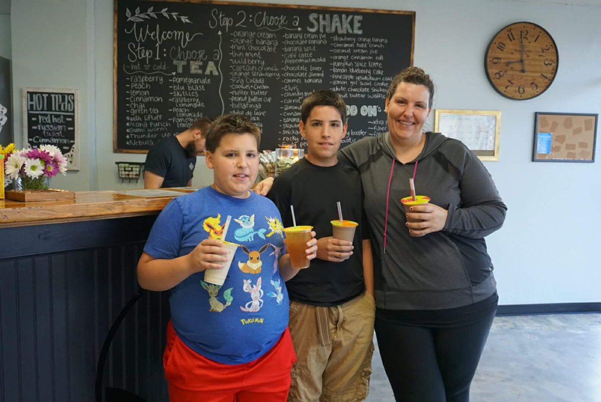 Pure_Nutrition1's tweet photo. Schools Out and they need some fuel for those after school practices! 
Come by and grab something delicious and quick to keep them going! Our shakes have 24g of protein and all the essential vitamins they need to keep going! 
Open until 7pm tonight!! https://t.co/hjvHUt9qQY