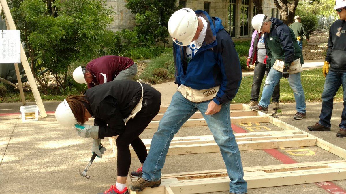 embreegroup's tweet photo. Wonderful work, volunteers! This Saturdays Panel build was a huge success! #EmbreeTEAM #EmbreeH4HBuild https://t.co/cIdXfB7sIj