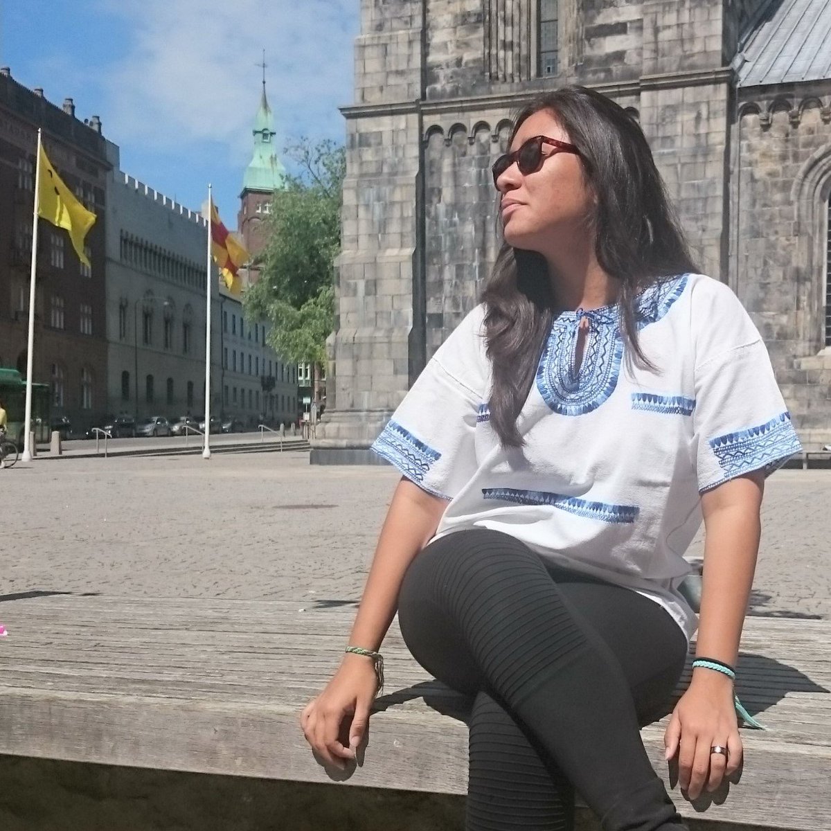 _CulturalFusion's tweet photo. Handmade is human! 💓
Casual look with a #bohochic touch.
Cotton blouse 100% #handmade by Mayan women in #Mexico. #Handembroidered.
Shop online https://t.co/57KVrTl1rG

#FairFashion #ethicalfashion #hållbarhetsmode #hållbartmode #socialforetag #fashrev #kulturarv #slowfashion https://t.co/IySTSGwgnB