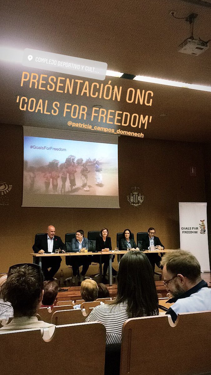 PauliLinares's tweet photo. Ha sido un placer participar en la pachanga y asistir a la presentación de la ONG Goals For Freedom de @Pcamdom en Valencia. https://t.co/5nJM301MGo