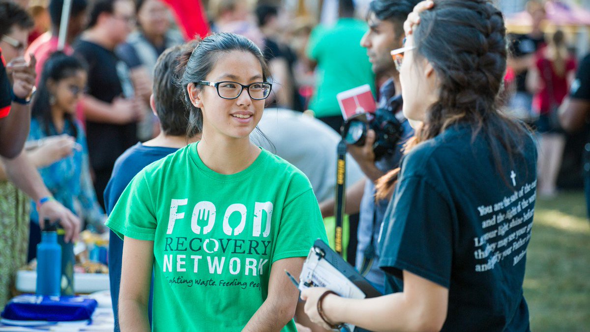 Congrats again to <a href="/SustainableCSI/">CSI Sustainability</a>, <a href="/risd/">RISD</a> &amp; <a href="/knoxcollege1837/">knoxcollege1837</a>, who have been crowned the winners of the 2018 RecycleMania competition! And thanks to the >300 college &amp; universities that participated in the 2018 competition! #RecycleMania bit.ly/2H52yqQ