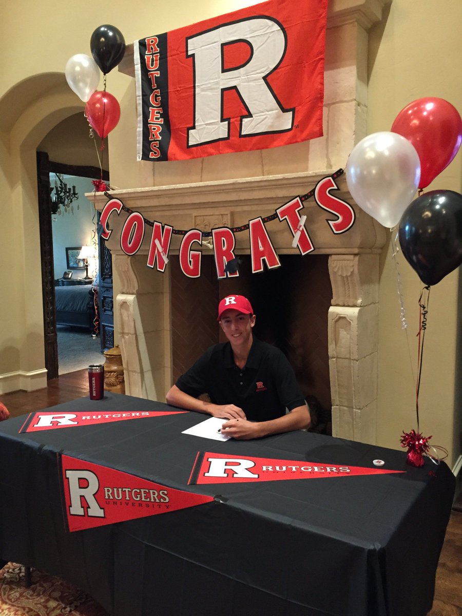 hsnmagazine's tweet photo. Congratulations Shayler on signing with Rutgers University! 🏌🏼‍♂️⛳️ If you haven’t read his feature in the Spring issue of HSNation you can catch it at https://t.co/HRGo5lVyIy #hsnation #homeschoolsports @shayler_dance @hsaa.golf.team https://t.co/g95QXD087C