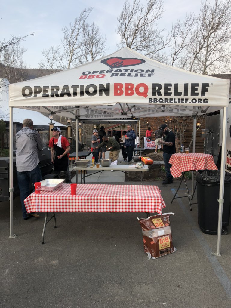 DebbieSchaeffer's tweet photo. Thank you @OpBBQRelief for a wonderful time Grill’n and Chill’n in the Catskills! I took my #BBQ to the next level meeting @Moecasonbbq @BigGreenEgg Expert Eric Mitchell, Dutch Oven Expert Brent Bolton and the OBR team! Looking forward to next year! #IAMOBR https://t.co/jllI5PAPr7