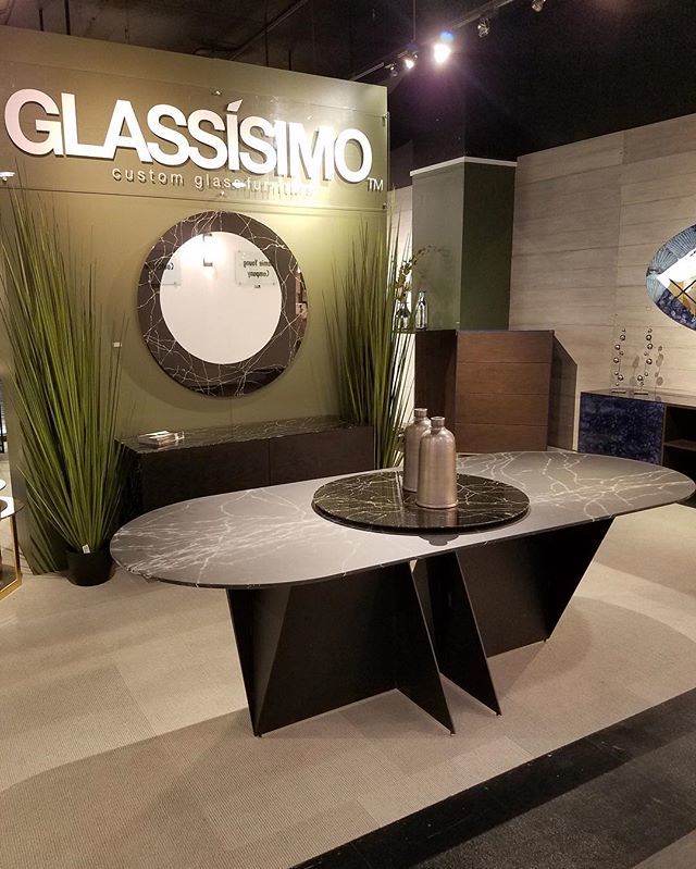 ANDMOREhpmkt's tweet photo. @_robinbaron AKA The Baroness for #DesignonHPMkt: This table speaks for itself! Sculptural, clean lines, and simply fab! @glassisimo (Glassimo Showroom IHFC IH 406 InterHall) #ConfidenceBeginsAtHome #DesignOnHPMKT #HPMKT #Glassimo #IHFC #Interhall #_rob… https://t.co/S0k1TtybCs https://t.co/Jf5Mw1WcHo