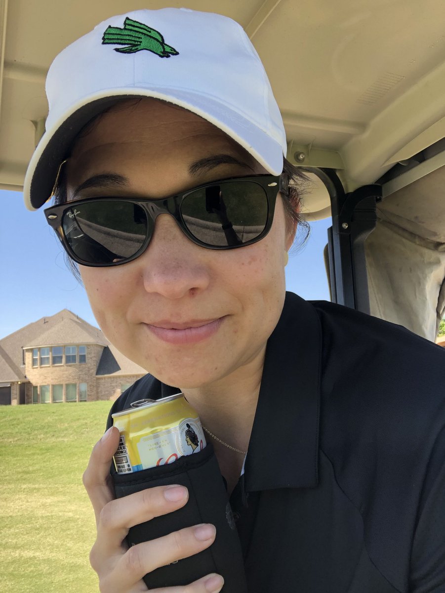 Amygaston6's tweet photo. ☀️
🏌🏻♀️
🍻
My kind of Monday at the office...
#scrambleplay #donjanuary #womenwhogolf #thisjob https://t.co/3Ur4cnvauY