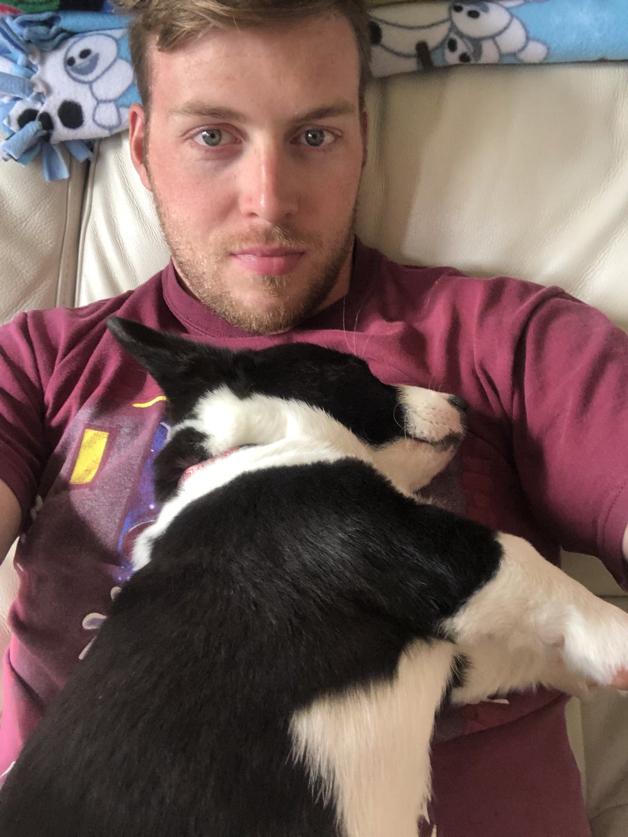 LokiHarper's tweet photo. My sister fell asleep on my daddies chest! Abigail loves to cuddle! https://t.co/Gqfy5N6JF9
