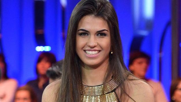 DIOSAPELITOZ's tweet photo. SOFIA SUESCUN GALDEANO
Dueña y señora de Supervivientes, Gran Hermano y de todos los programas de Mediaset
Gracias a ella tenéis contenido A DIARIO #GanarSofia #Supermalditos #supervivientes2018 @cazamariposastv @salvameoficial @_MaiteGH16_ https://t.co/NPKocjCQ3h