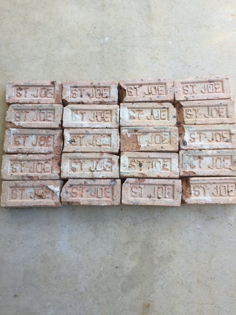 john106clemson's tweet photo. Kit Southwick (#1 Tiger 2011-12) will join me in signing books tomorrow at the Midlands P&amp;G.  I will donate one Clemson House brick to the club for every two books I sell.   Go Tigers!! https://t.co/sVlRjEk2eZ