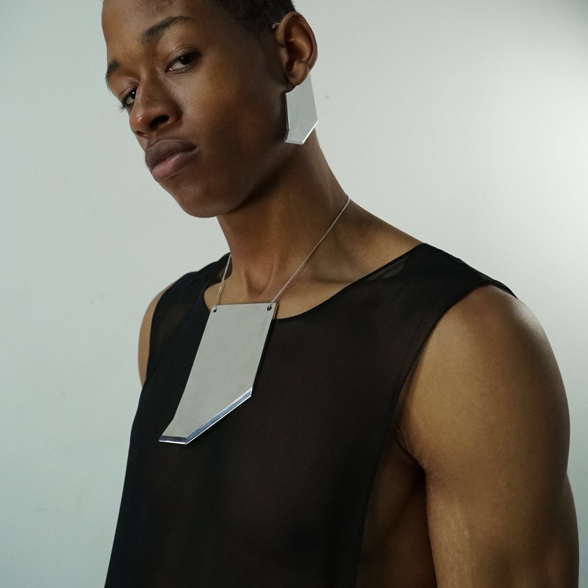 aggressive minimalism.⠀
The Single Blade Collection.⠀

in honor of #sustainabilitymonth use code: SUSTAIN20 for 20% off made to order jewelry. ⠀
order online  ➝
bond-hardware.com