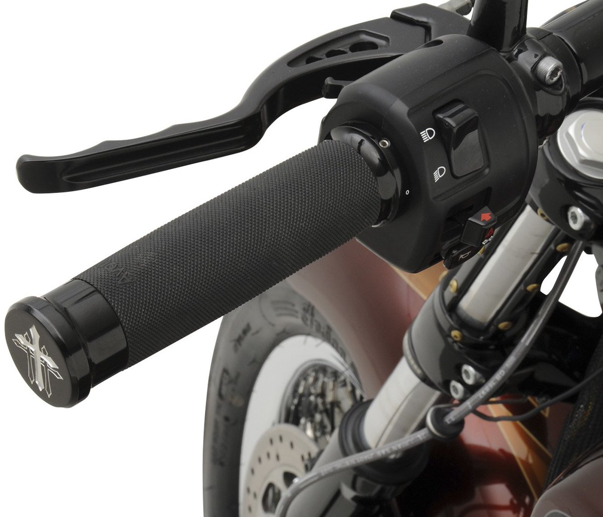 DragSpecialties's tweet photo. #BikeBuildSeries: #CarlBrouhardDesigns Cross Style Grips - #DragSpecialties #Since1968 - https://t.co/73v7qlrVDd https://t.co/nn5nj8qDCV