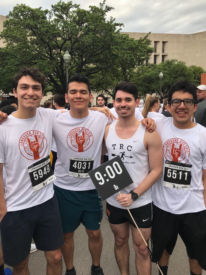 UTSHPE's tweet photo. We had a successful SHPE weekend!! Indoor soccer tied 2-2, UT SHPE got 3rd at Lonestar Showdown, M&M went kayaking, and we had some awesome runners at Longhorn Run!!! #utshpe #shperegion5 #SHPEfamilia https://t.co/T40v3PO0jN